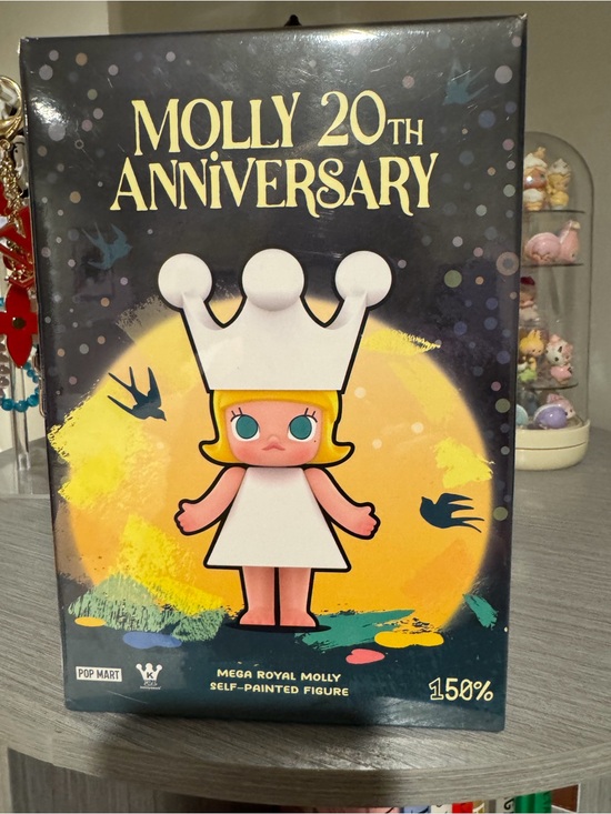 POP MART Other - Popmart Molly 20th Anniversary Mega Royal Molly Self-Painted Figure